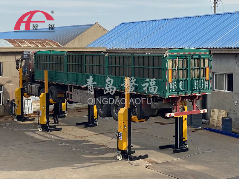 液壓抱胎式舉升機(jī)