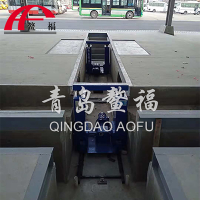 地溝舉升機(jī)